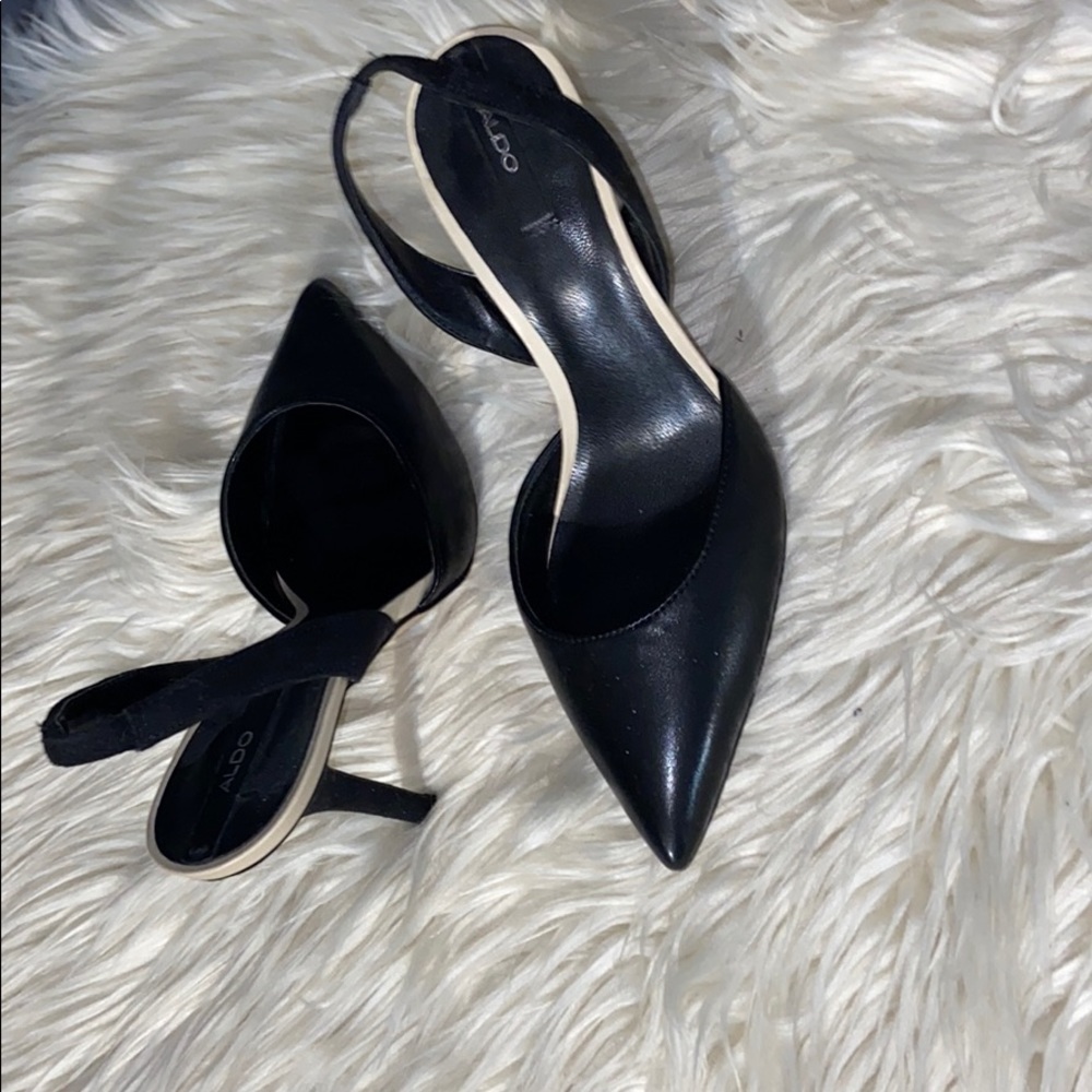 Shoes - Picture 3 of 4